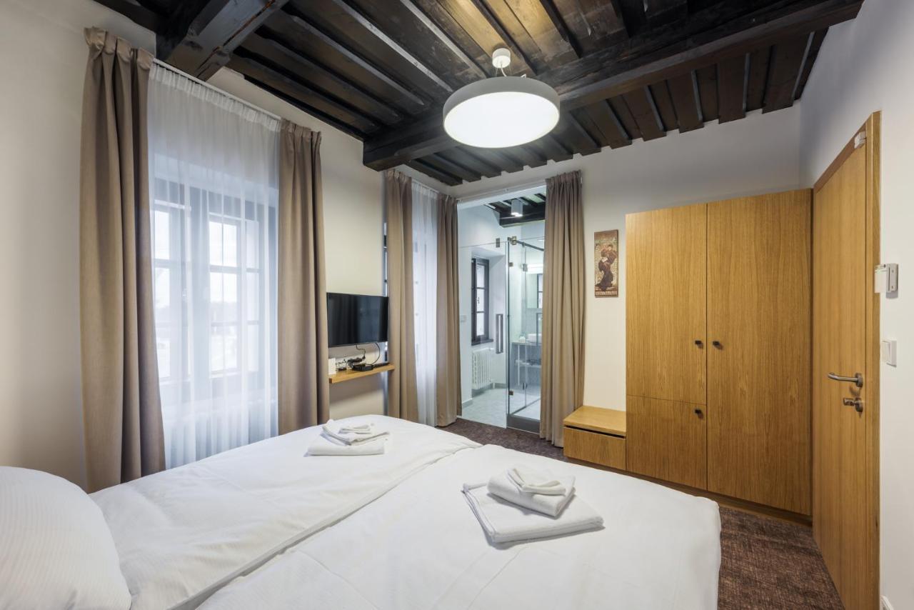 Fancy Apartments By Prague Castle Exteriör bild