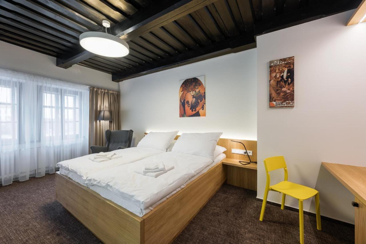 Fancy Apartments By Prague Castle Exteriör bild