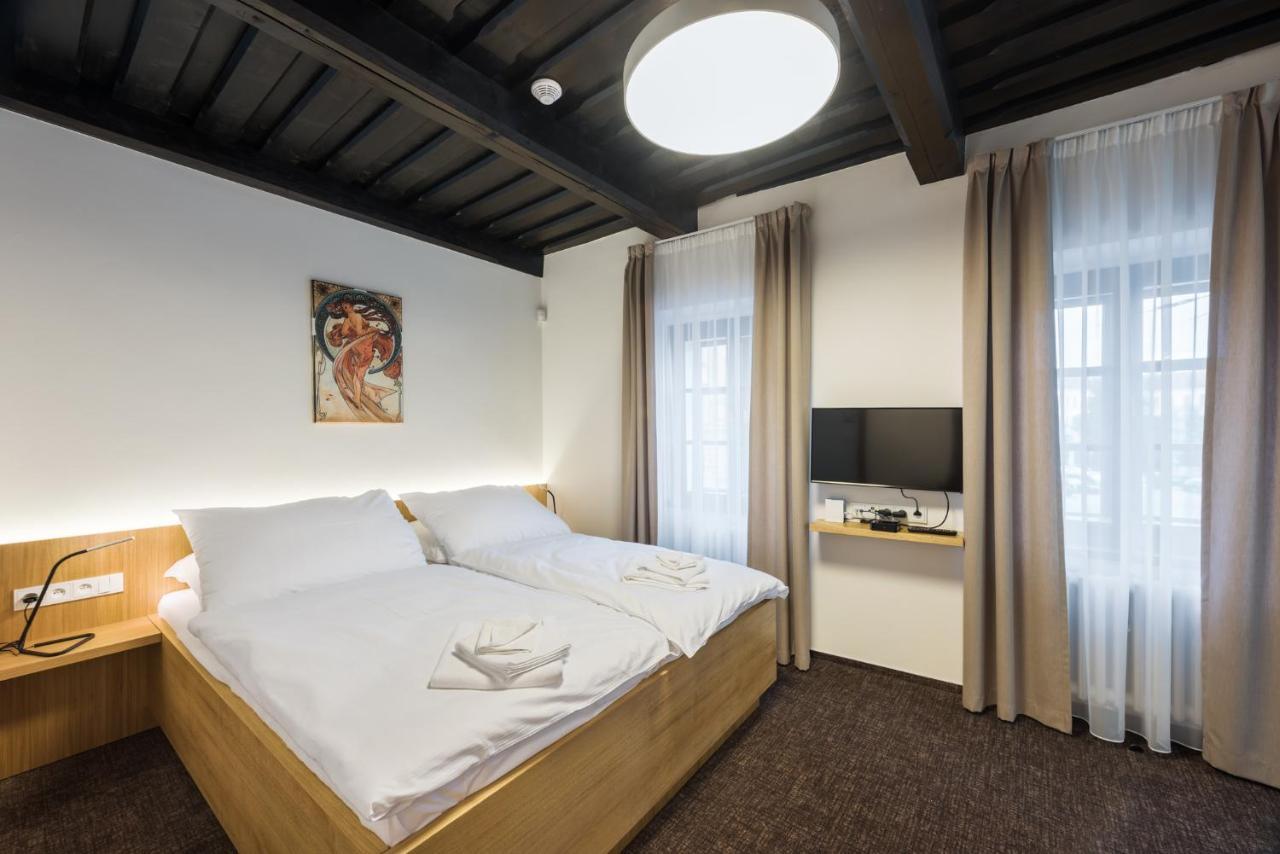 Fancy Apartments By Prague Castle Exteriör bild